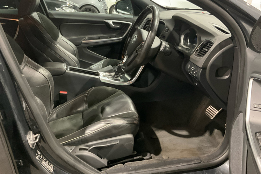Volvo V60 